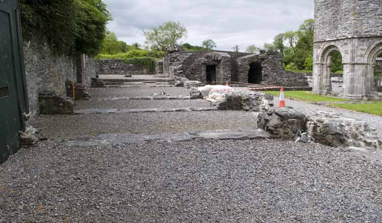 Mellifont_Abbey_090_2013