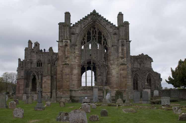 Melrose_Abbey_010_2013