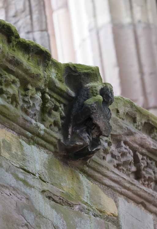 Melrose_Abbey_169_2013