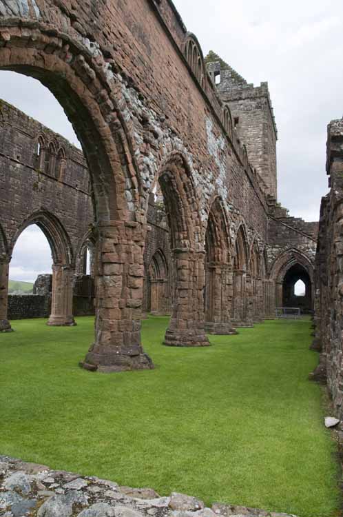 Sweetheart_Abbey_06_2013