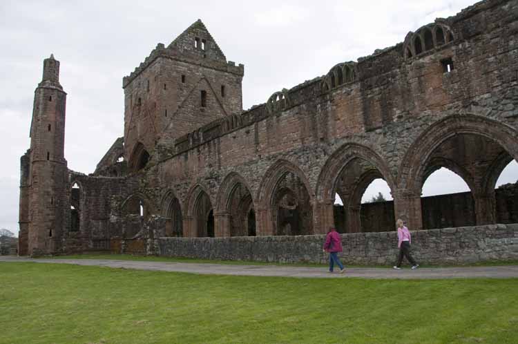 Sweetheart_Abbey_49_2013