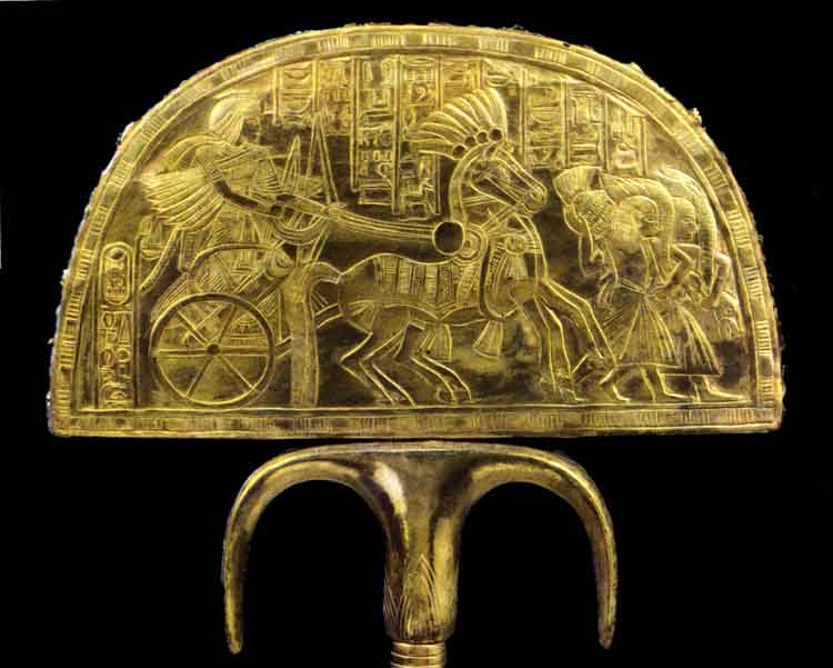 tutankhamun's fan with chariot 2