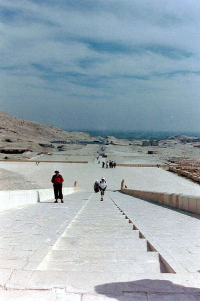 deir_el_bahri_020, 2002 October